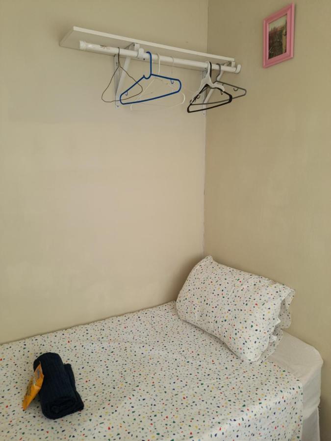 Camelia Rooms คิงส์ตัน ภายนอก รูปภาพ